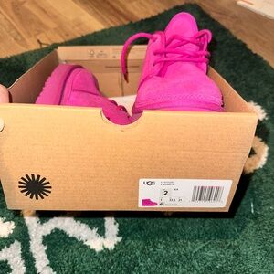 UGG Kids Boots in Bright Pink
